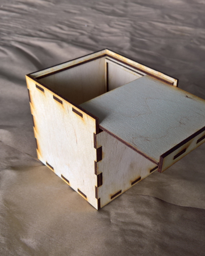 Example of a box with a sliding lid